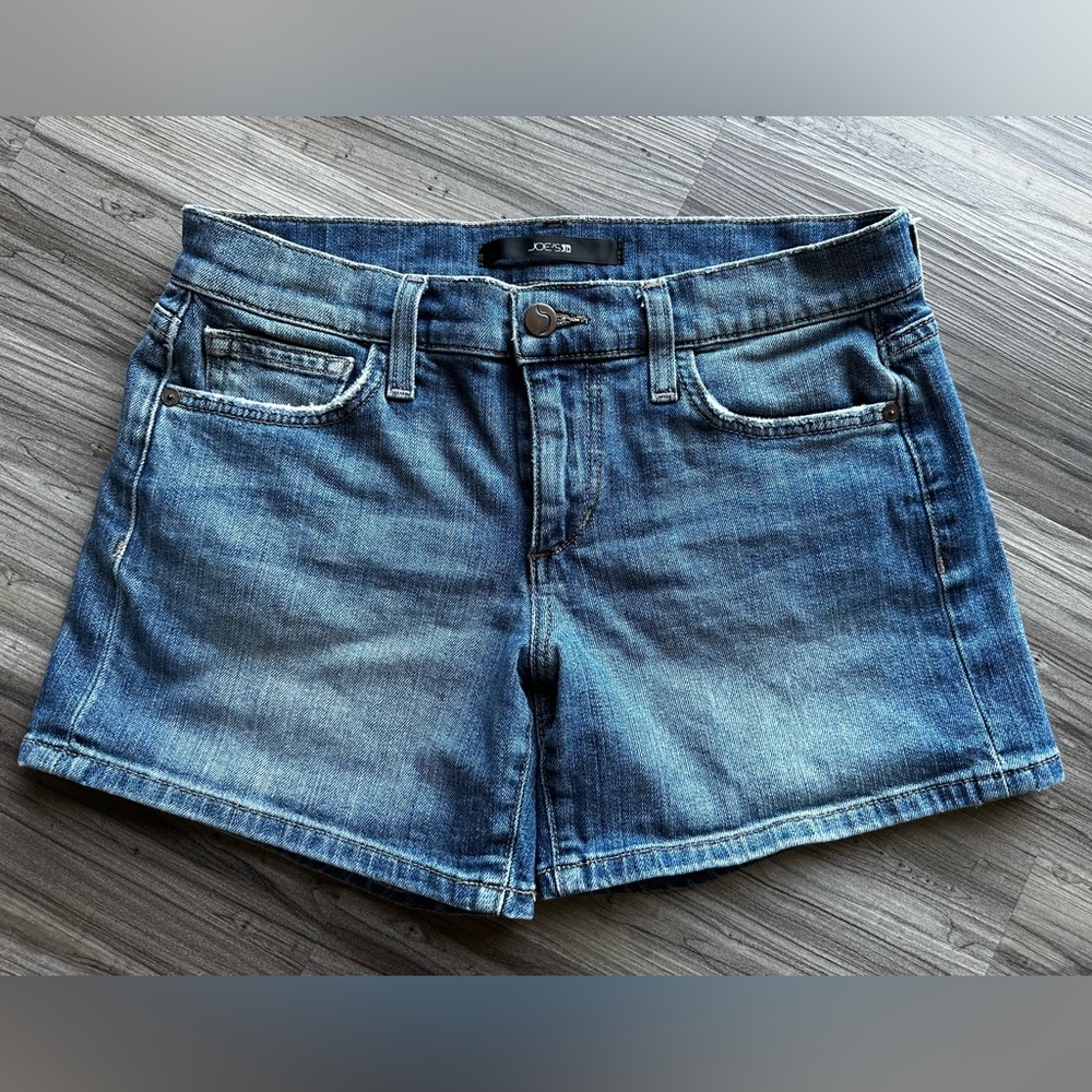Joe’s Jeans denim shorts, size 26